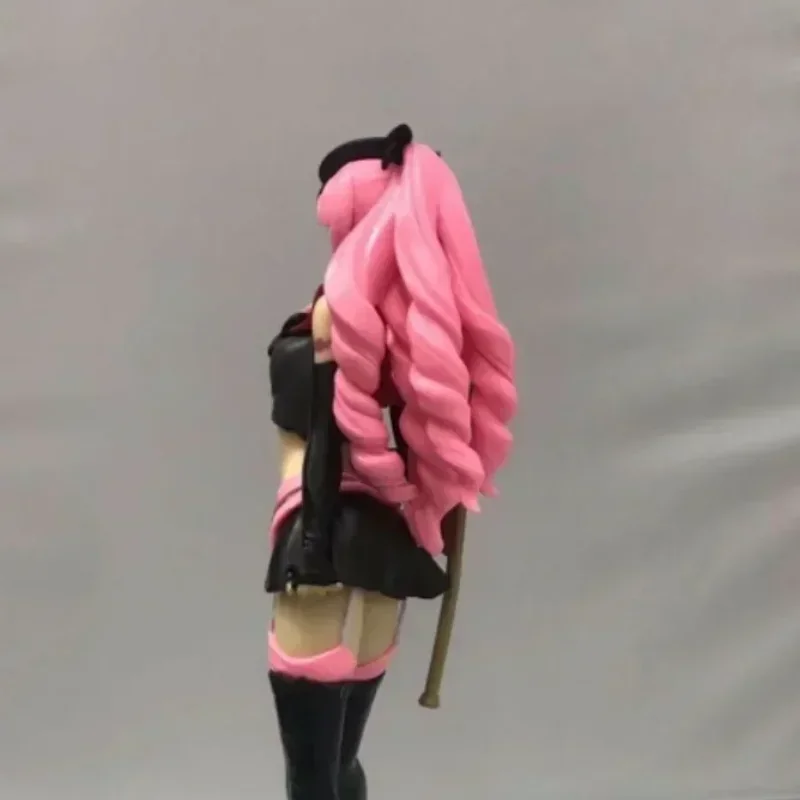 Figura Perona - One Piece | Perona, la Princesa Fantasma, en pose elegante 25cm
