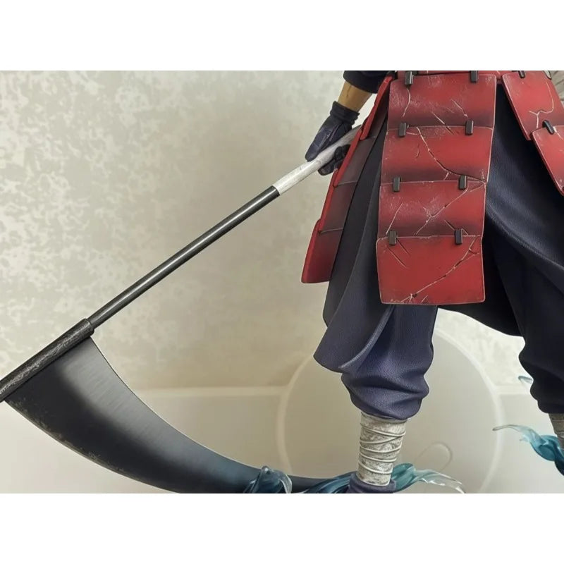 Figura Uchiha Madara - Naruto | Uchiha Madara con base luminosa LED 36cm