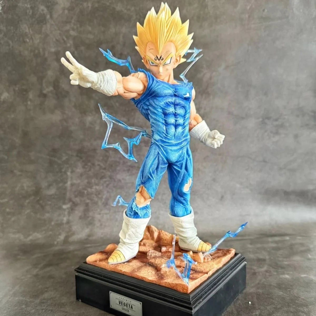 Figura Majin Vegeta - Dragon Ball Z | PVC 30cm