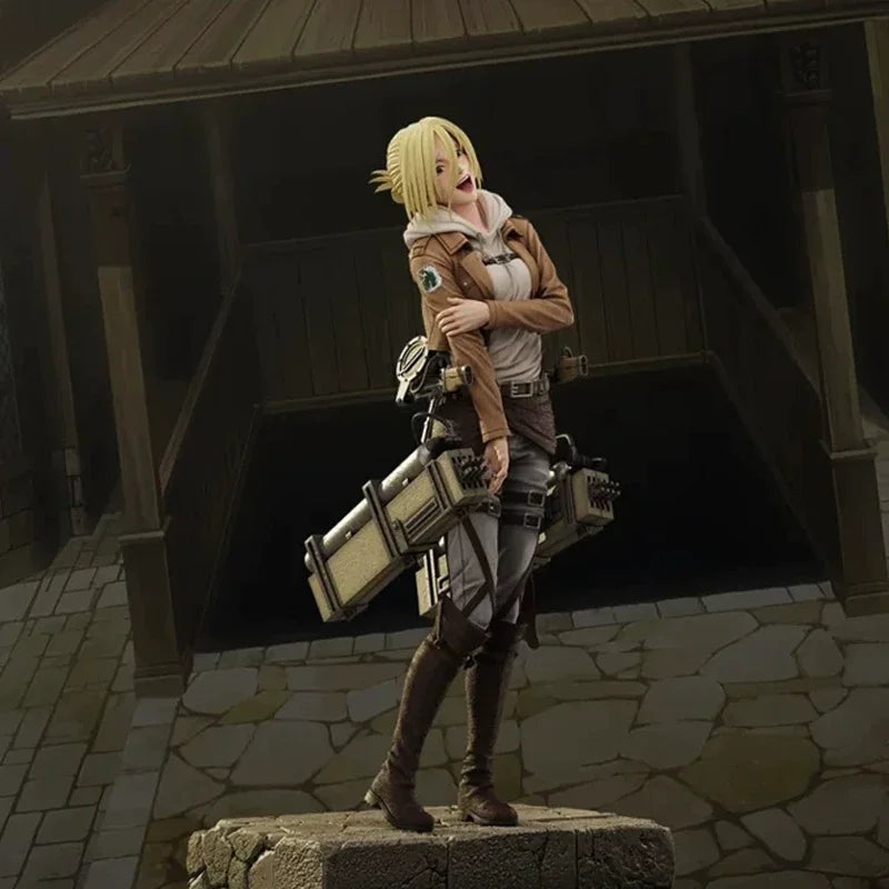 Figura Annie Leonhart - Attack on Titan | Estatua 1/8 Uniforme Tropas