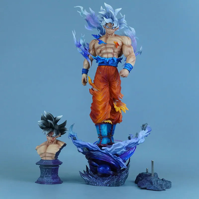 Figura Goku Ultra Instinto - Dragon Ball | Goku en su forma Ultra Instinto con busto intercambiable