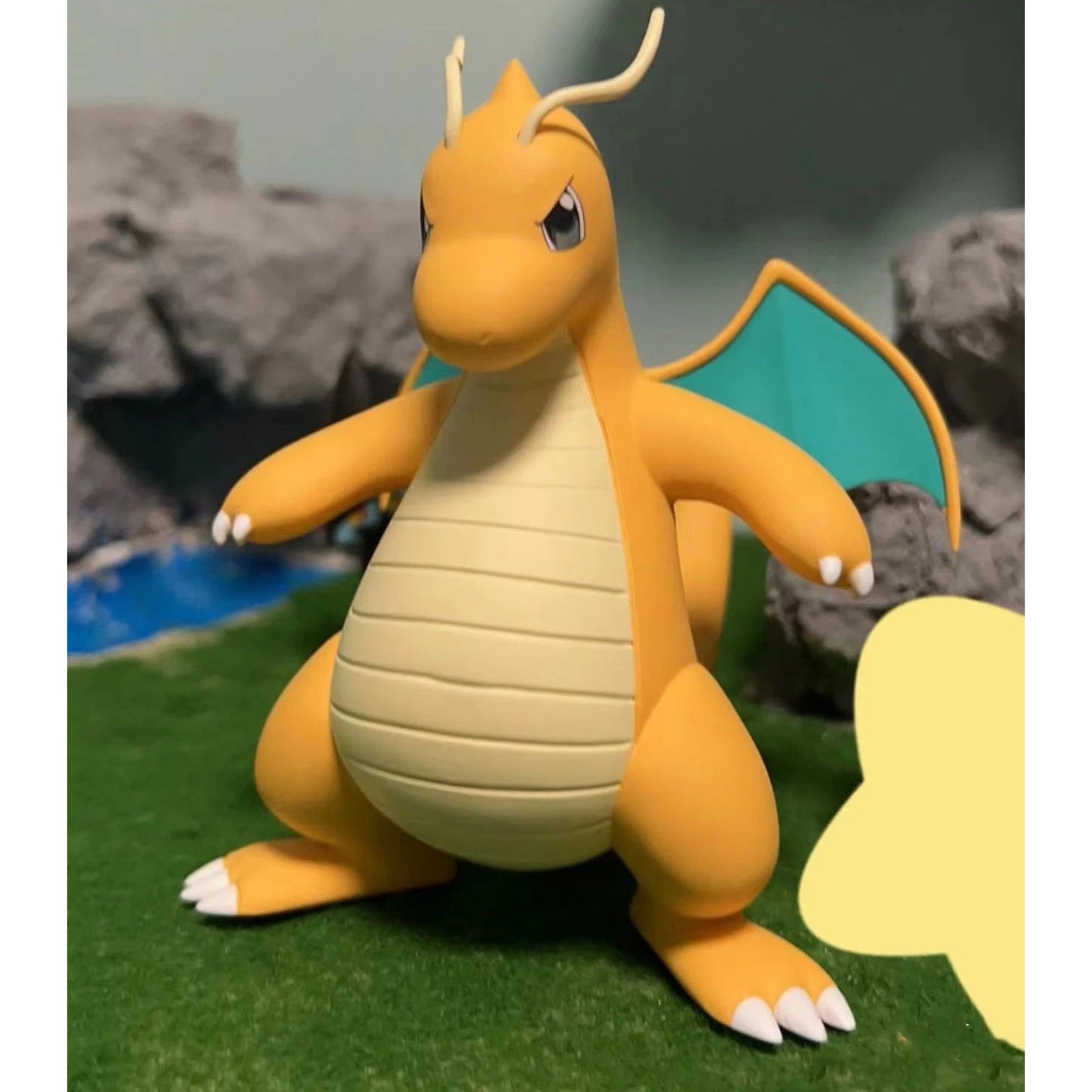 Figura Dragonite - Pokémon | 12cm