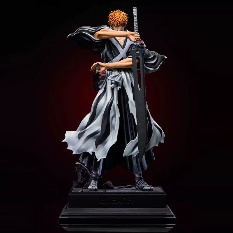 Figura Ichigo Kurosaki - Bleach | Ichigo Kurosaki con espadas dobles en pose de batalla 35cm