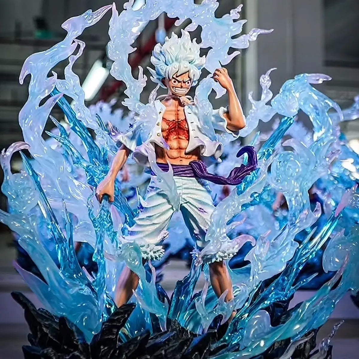 Figura Luffy Gear 5 Nika - One Piece | Dios del Sol 30cm