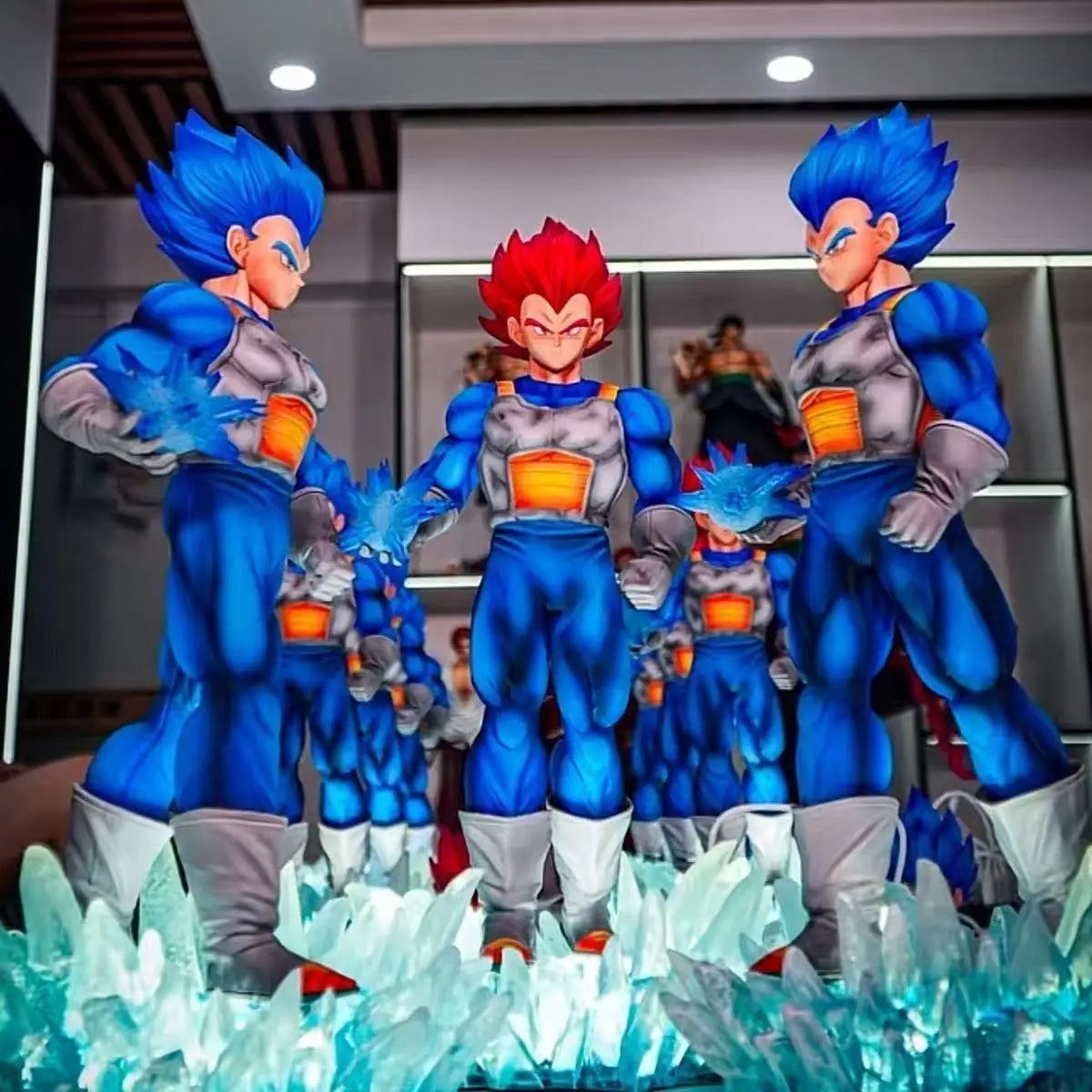 Figura Son Goku SSG y Vegeta SSGSS - Dragon Ball Super | JT Studio Base LED