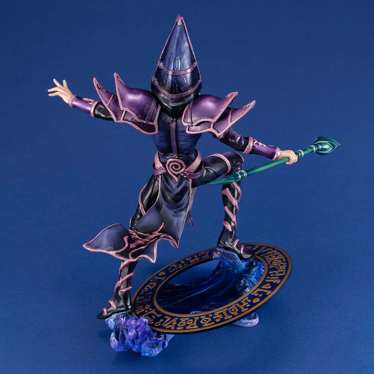 Figura Mago Oscuro - Yu-Gi-Oh! | MegaHouse 23cm