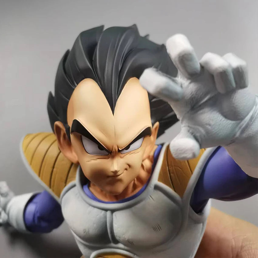 Figura Vegeta - Dragon Ball Z | Príncipe Saiyan 21cm