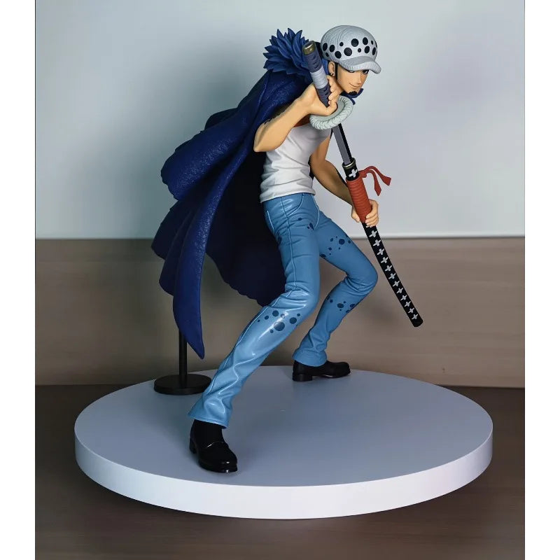 Figura Trafalgar D. Water Law - One Piece | Banpresto Grandista