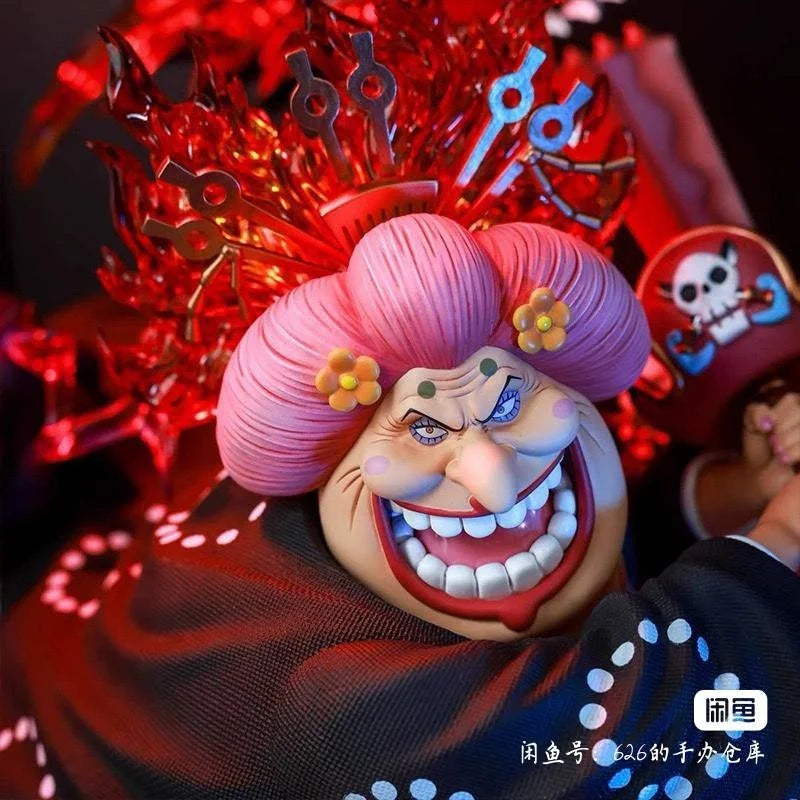 Figura Big Mom (Charlotte Linlin) - One Piece | Estatua con LED