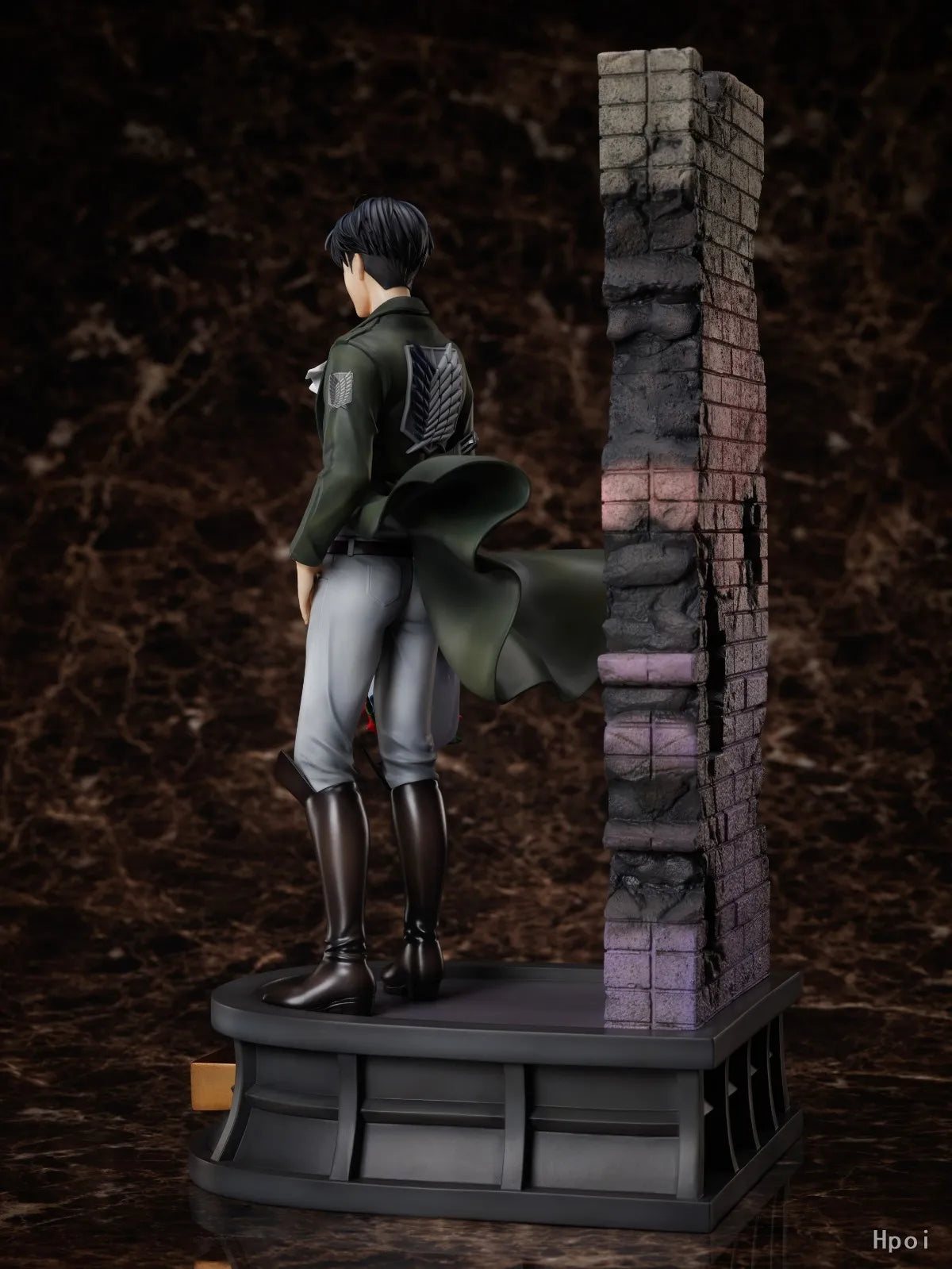 Figura Levi Ackerman - Attack on Titan | F:NEX MAPPA Escala 1/7