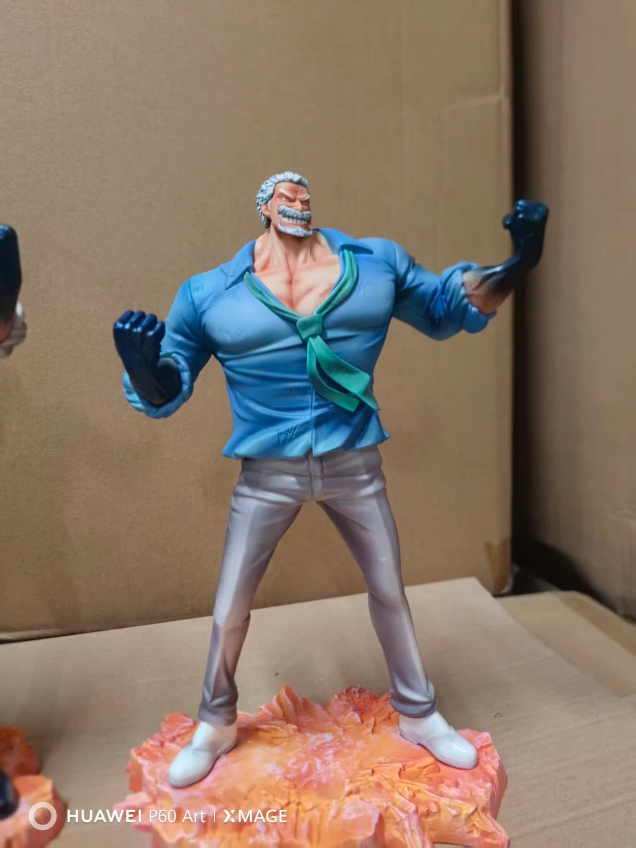 Figura Monkey D. Garp - One Piece | Héroe de la Marina 30cm