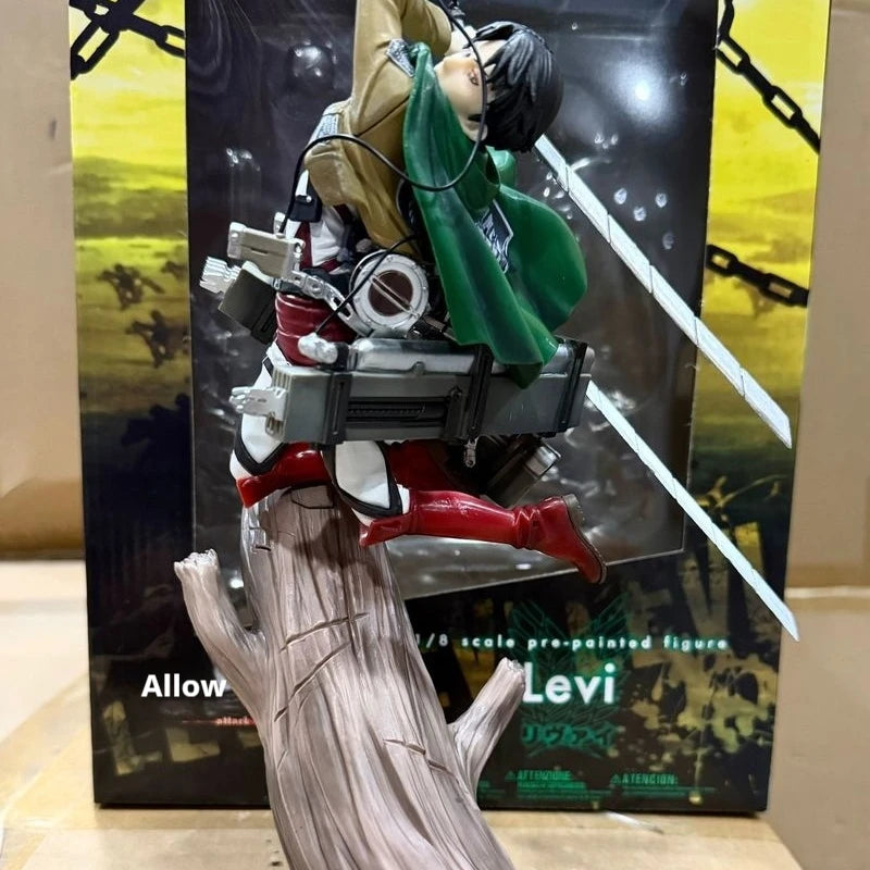 Figura Levi Ackerman - Attack on Titan | Levi Ackerman en pose de batalla con equipo de maniobras