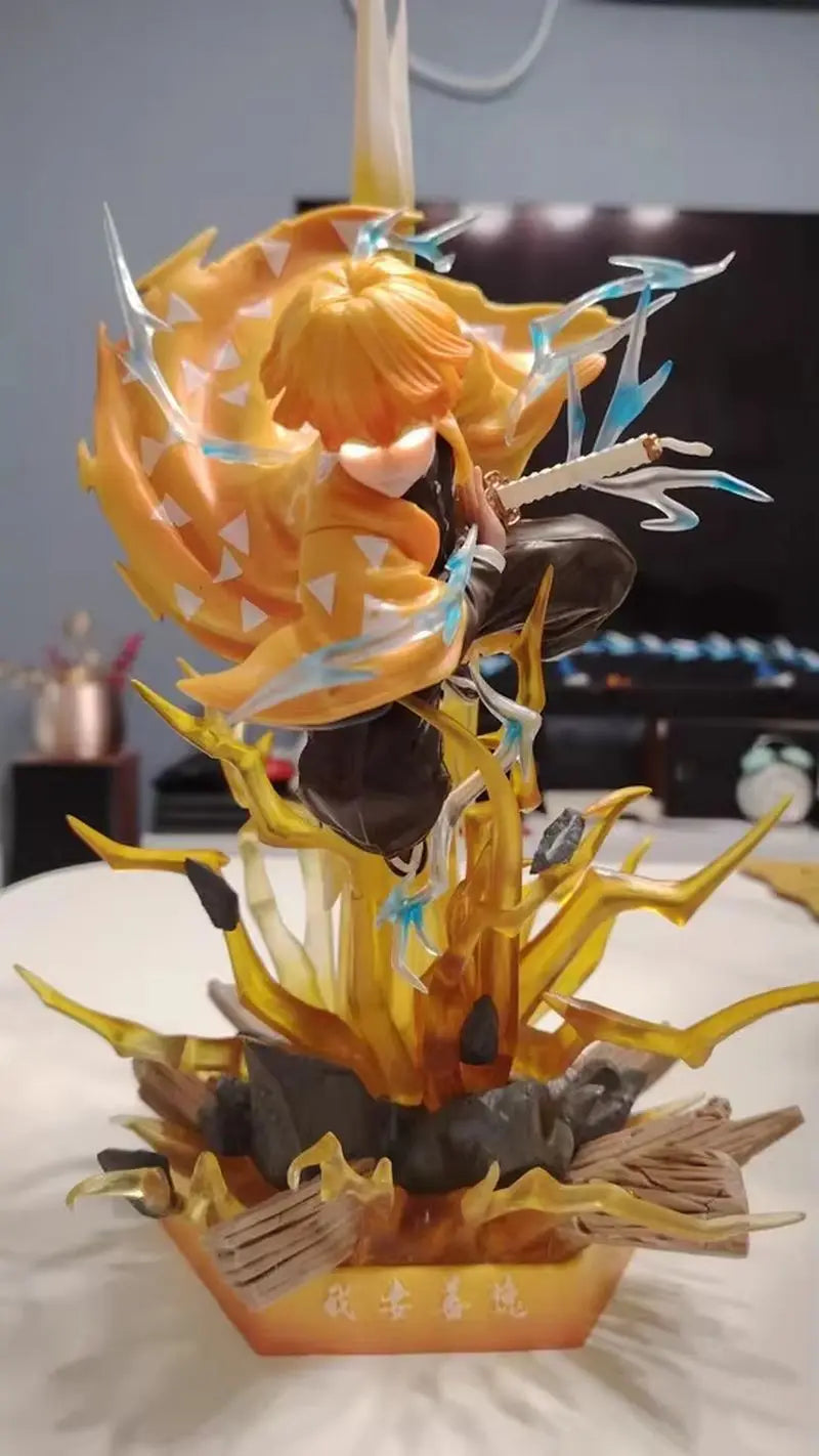 Figura Zenitsu Agatsuma - Kimetsu no Yaiba | Rayo del Trueno 35cm