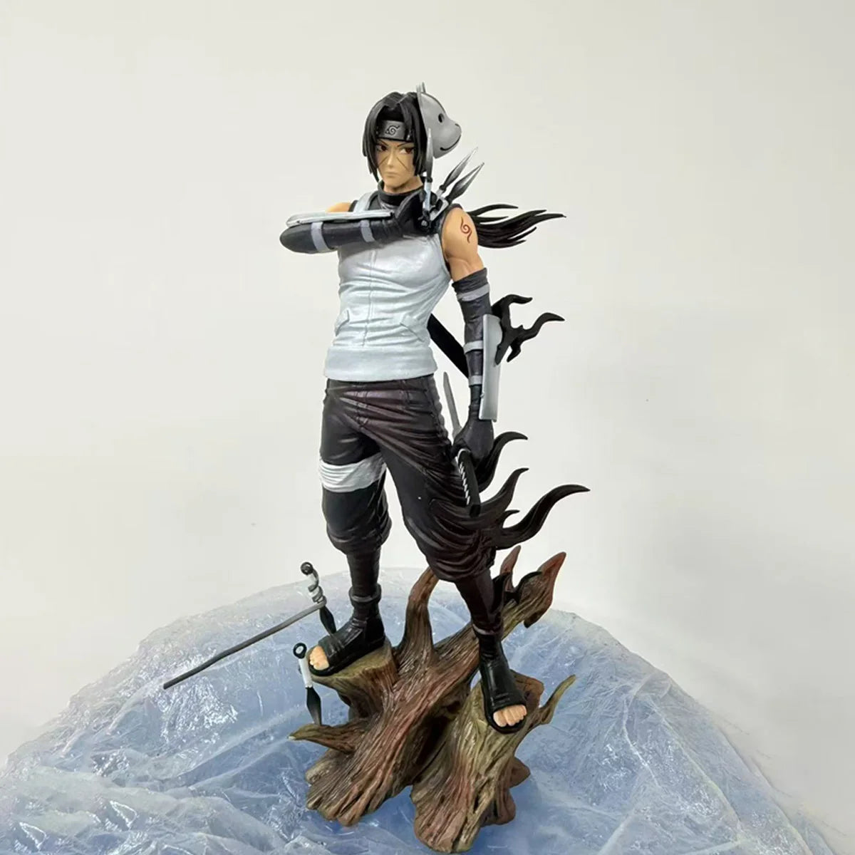 Figura Uchiha Itachi - Naruto | Estatua de Escritorio