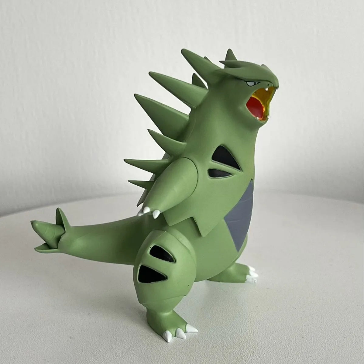 Figura Tyranitar - Pokémon | 11cm