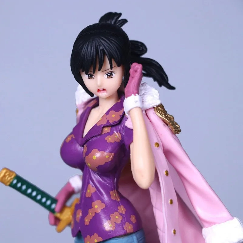 Figura Tashigi - One Piece | Top War PVC 17cm