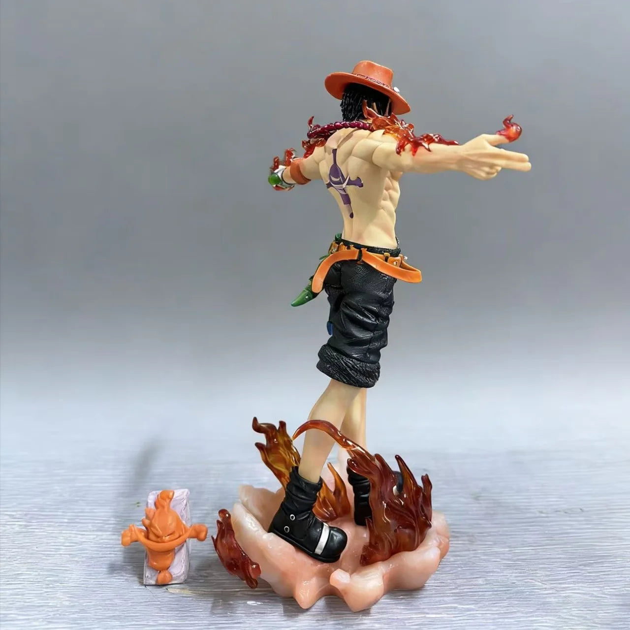 Figura Portgas D. Ace - One Piece | Puño de Fuego 28cm