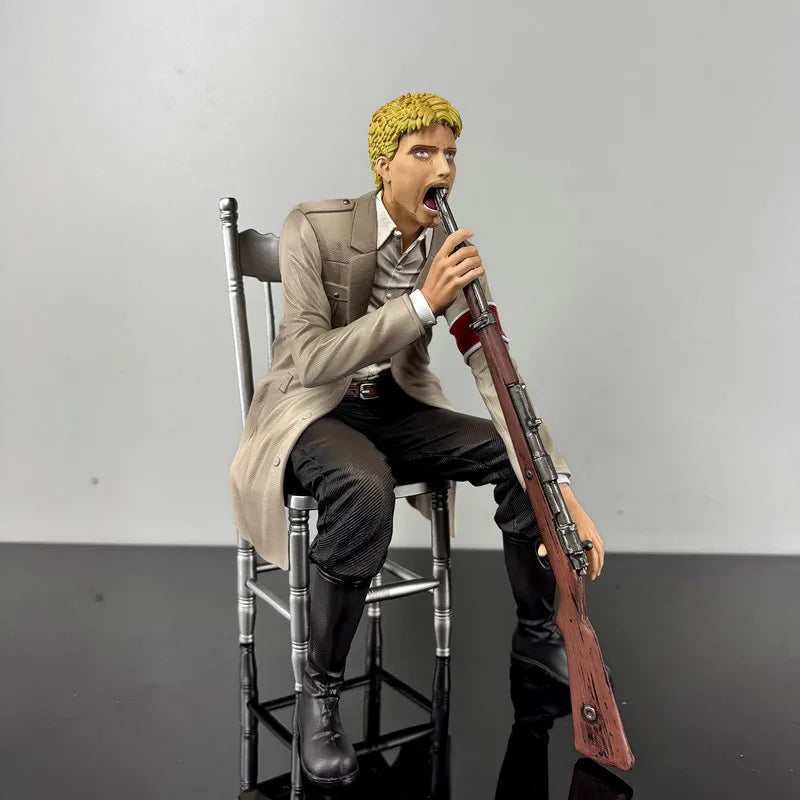 Figura Reiner Braun Sentado - Attack on Titan | Estatua PVC 20cm