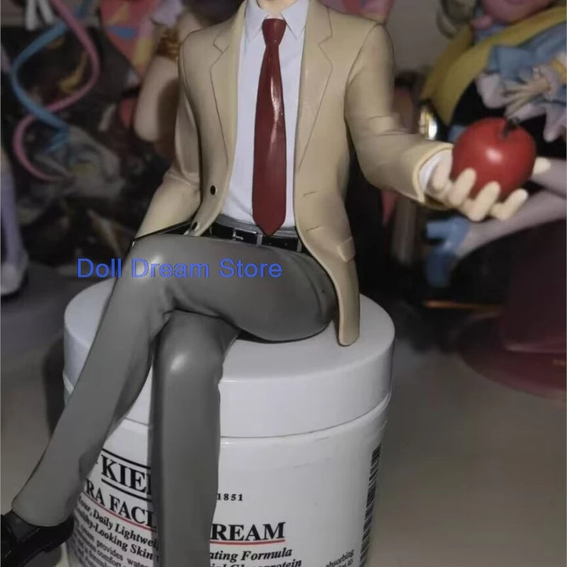 Figura Light Yagami Sentado - Death Note
