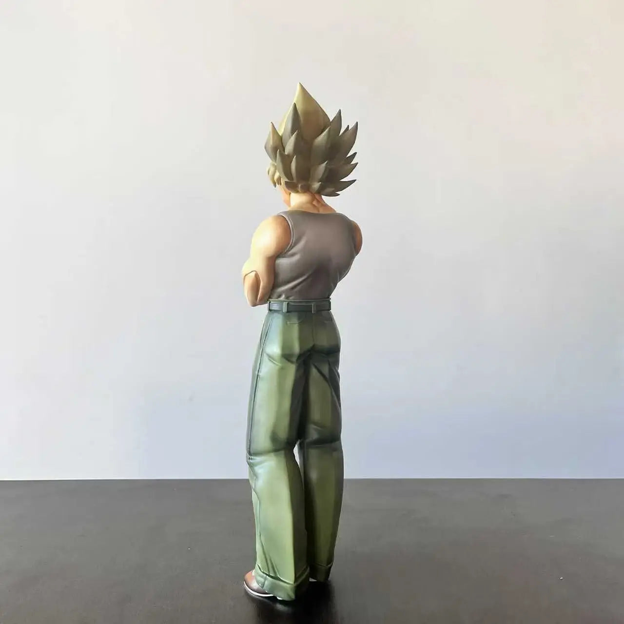 Figura Son Goku Super Saiyan - Dragon Ball Z | VF Studio 30cm