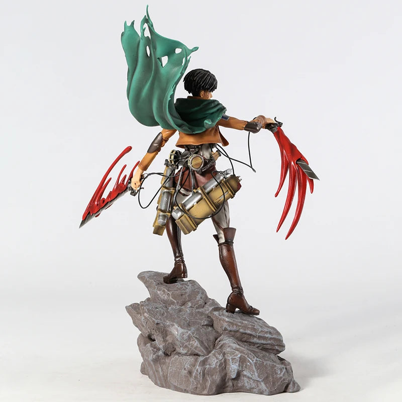 Figuras Levi y Mikasa - Attack on Titan | Versión Batalla 31-36cm