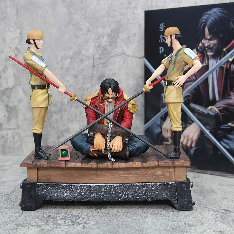 Figura Gol D. Roger - One Piece | Bandai PVC