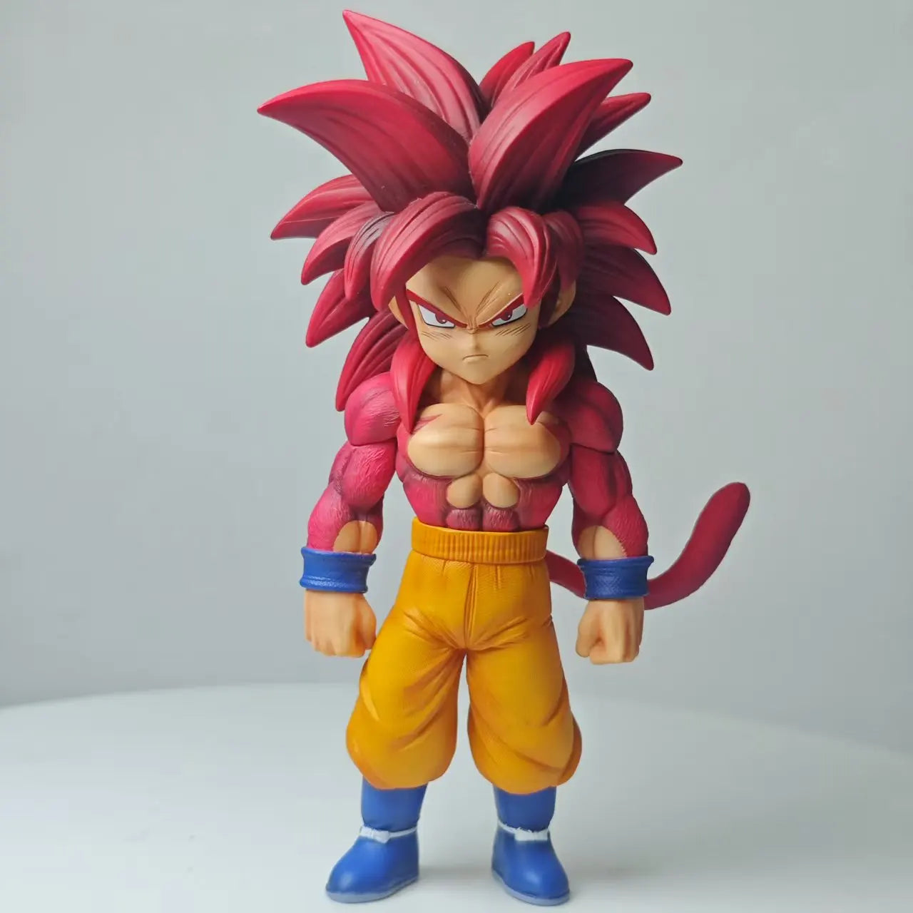 Figura Goku SSJ4 - Dragon Ball Daima | PVC 17cm