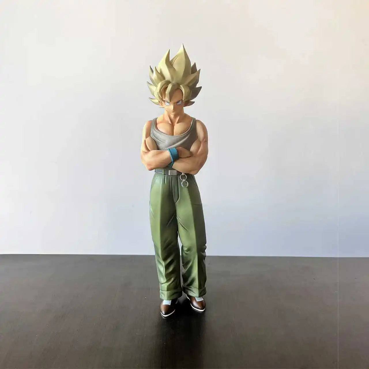 Figura Son Goku Super Saiyan - Dragon Ball | VF Studio 30cm
