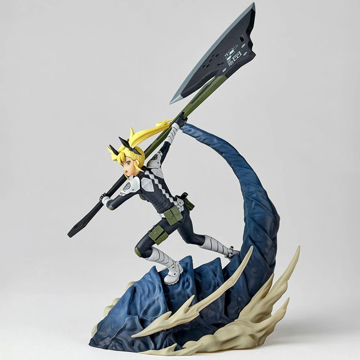 Figura Kikoru Shinomiya - Kaiju No. 8 | Kaiyodo 17cm