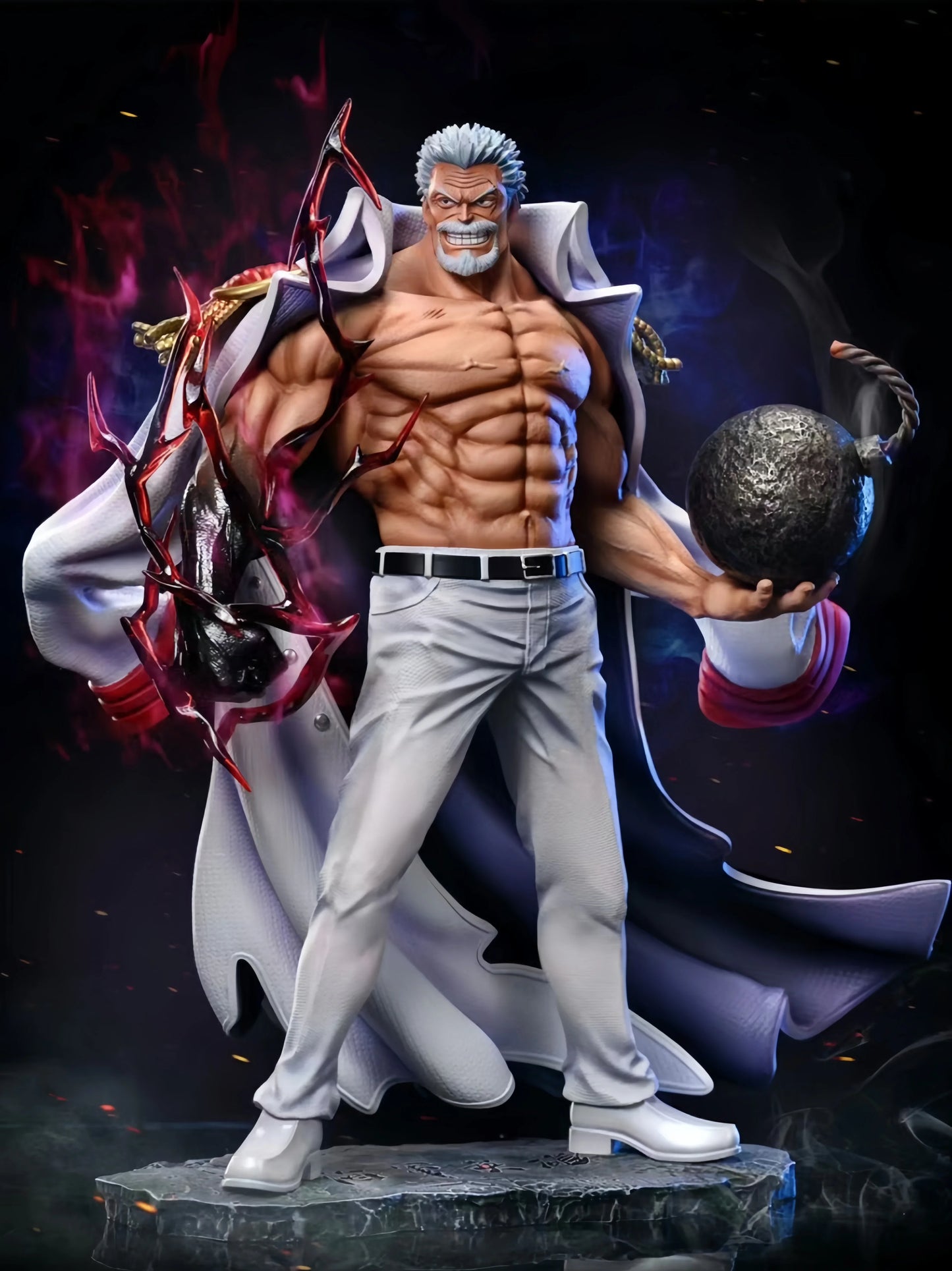Figura Monkey D. Garp - One Piece | Héroe de la Marina Premium