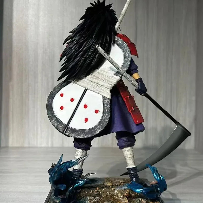 Figura Uchiha Madara - Naruto | Uchiha Madara con base luminosa LED 36cm