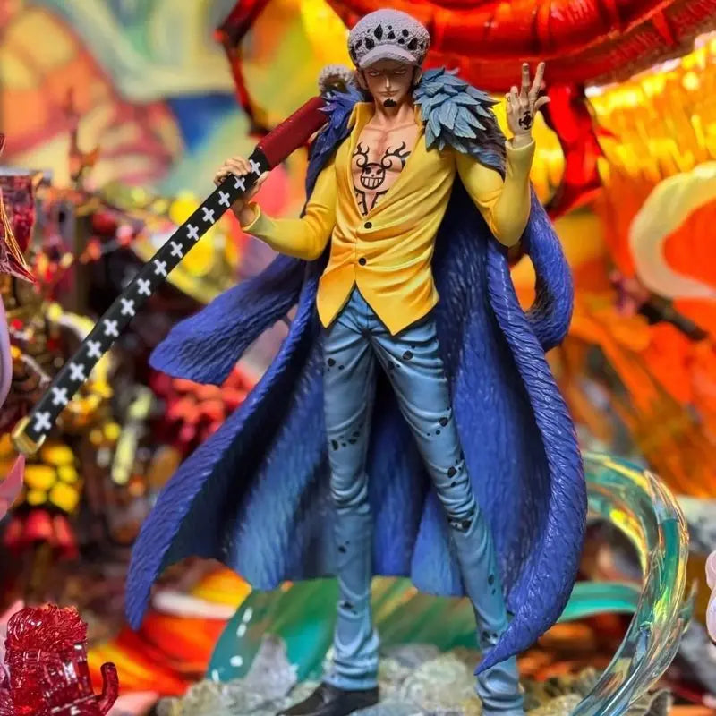 Figura Trafalgar Law - One Piece | Trafalgar D. Water Law con su espada Kikoku 27cm