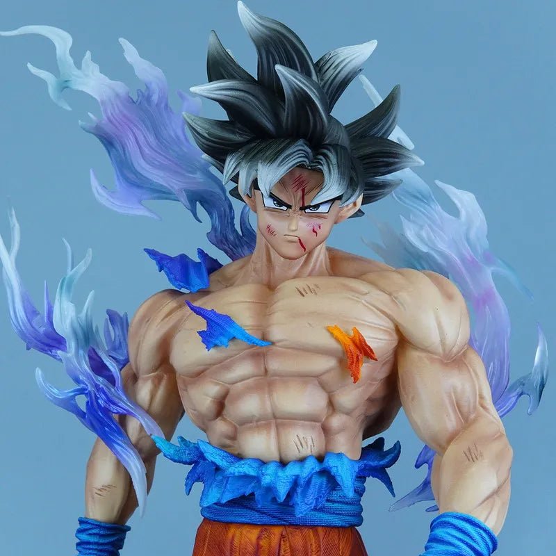 Figura Goku Ultra Instinto - Dragon Ball | Goku en su forma Ultra Instinto con busto intercambiable