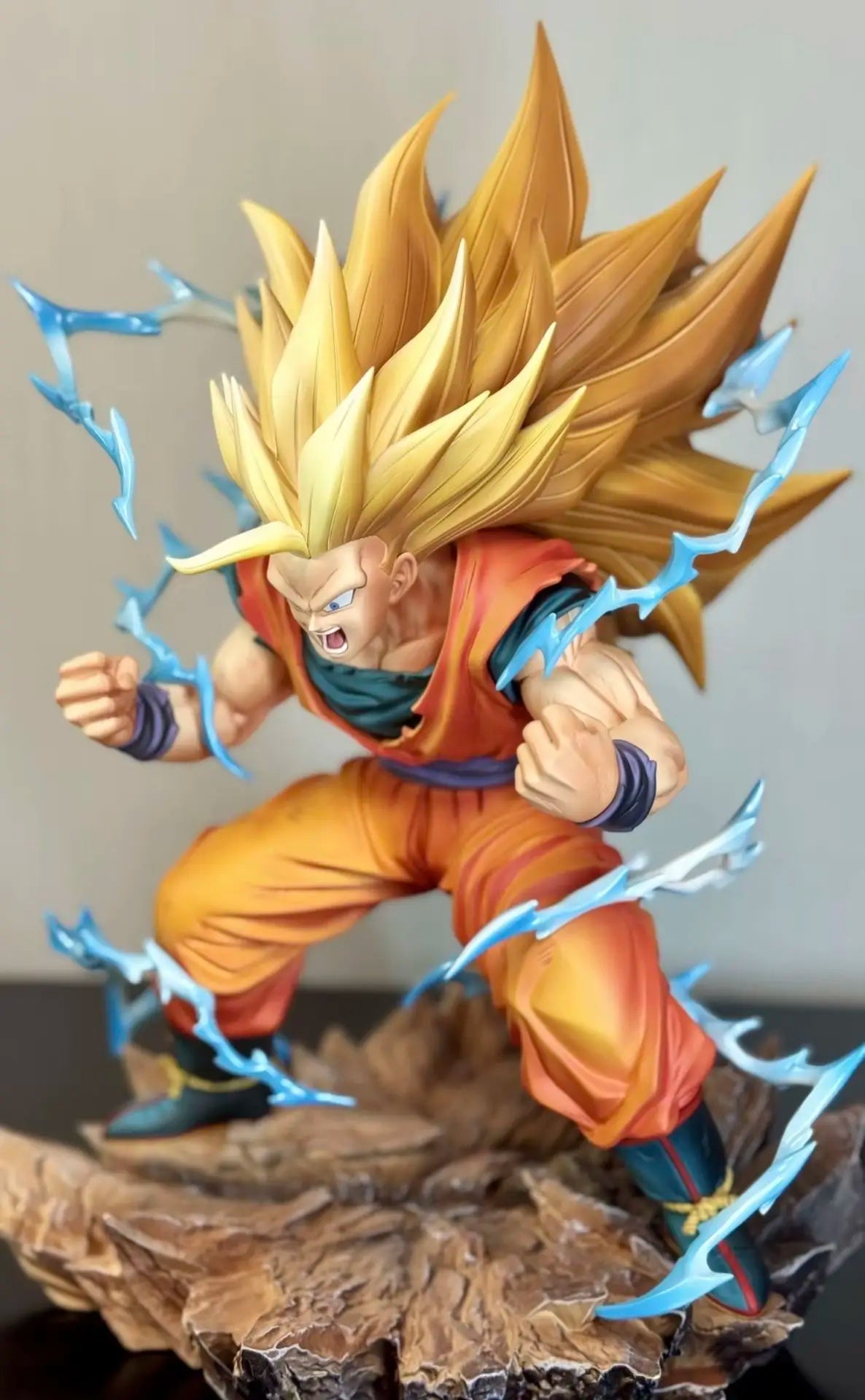 Figura Son Goku Super Saiyan 3 - Dragon Ball Z | CK Studio 32cm