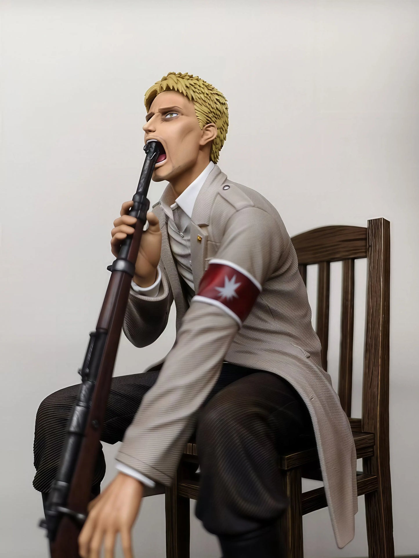 Figura Reiner Braun - Attack on Titan | Estatua PVC