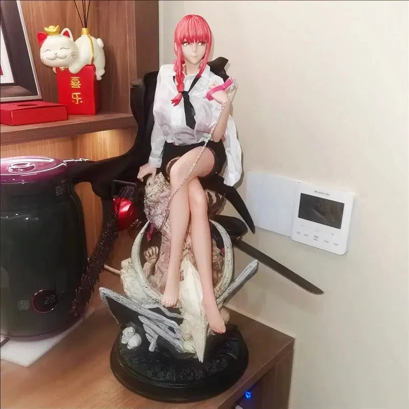 Figura Makima - Chainsaw Man | PVC Coleccionable
