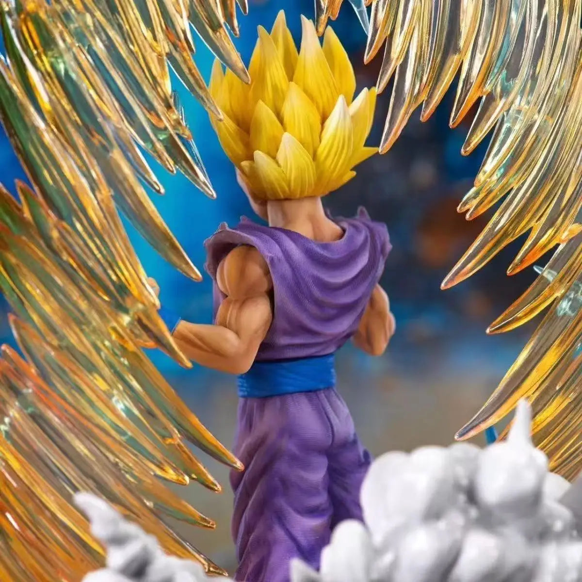 Figura Son Gohan Super Saiyan 2 (cabezas intercambiables, base LED) - Dragon Ball Z | JT Studio 35cm