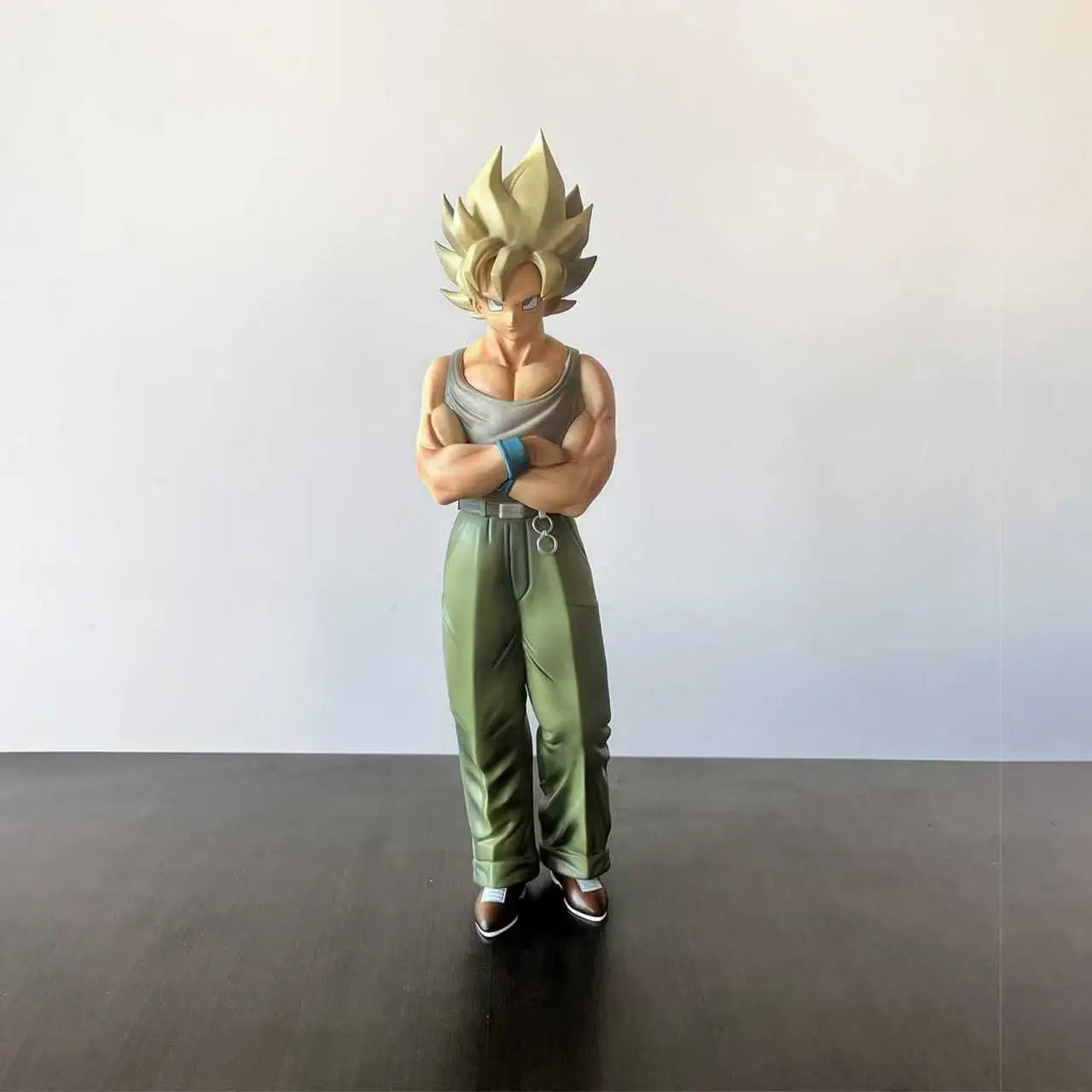 Figura Son Goku Super Saiyan - Dragon Ball Z | VF Studio 30cm