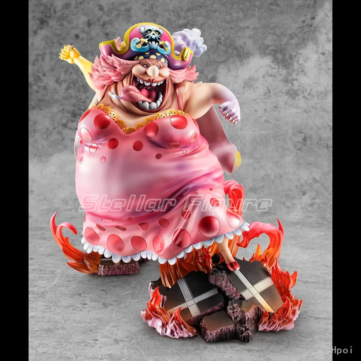 Figura Charlotte Linlin (Big Mom) - One Piece | MegaHouse Portrait.Of.Pirates