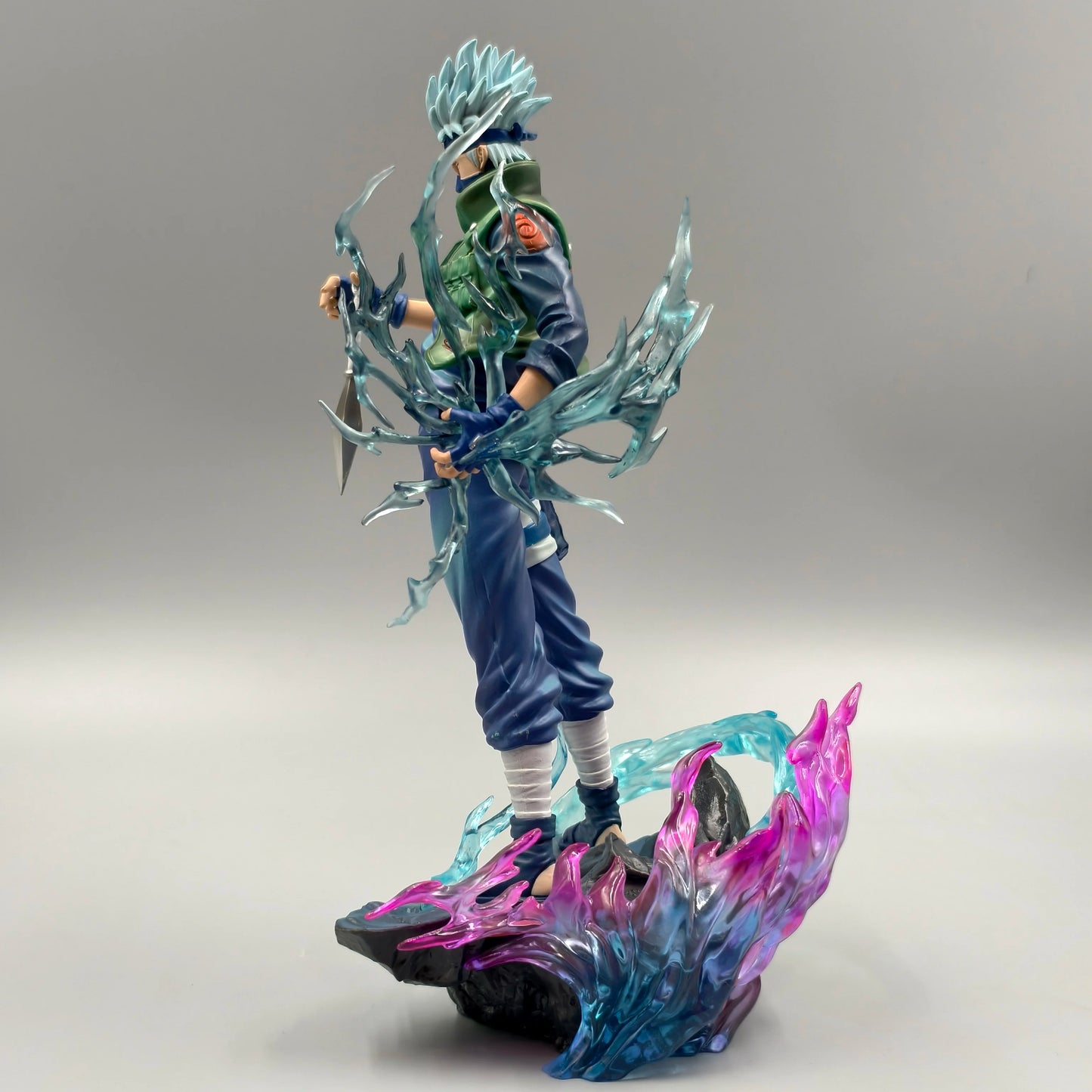Figuras de acción de Anime Hatake Kakashi de 24cm y 9,4 pulgadas, estatua de Pvc, adorno de escritorio, colección, modelo de estatua, decoración, juguetes para habitación y escritorio