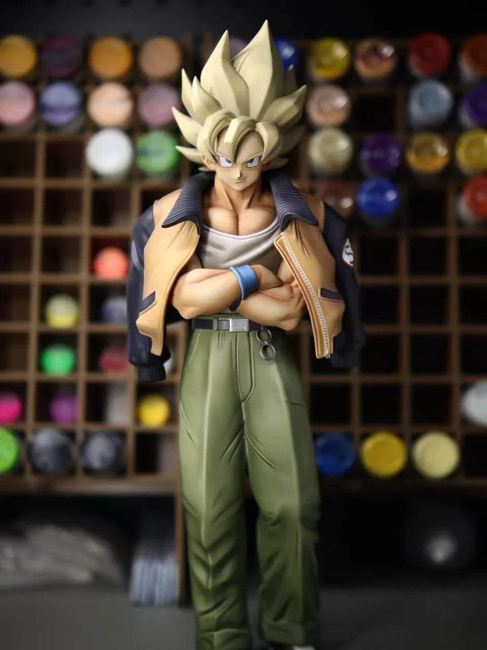 Figura Son Goku Super Saiyan - Dragon Ball Z | VF Studio 30cm
