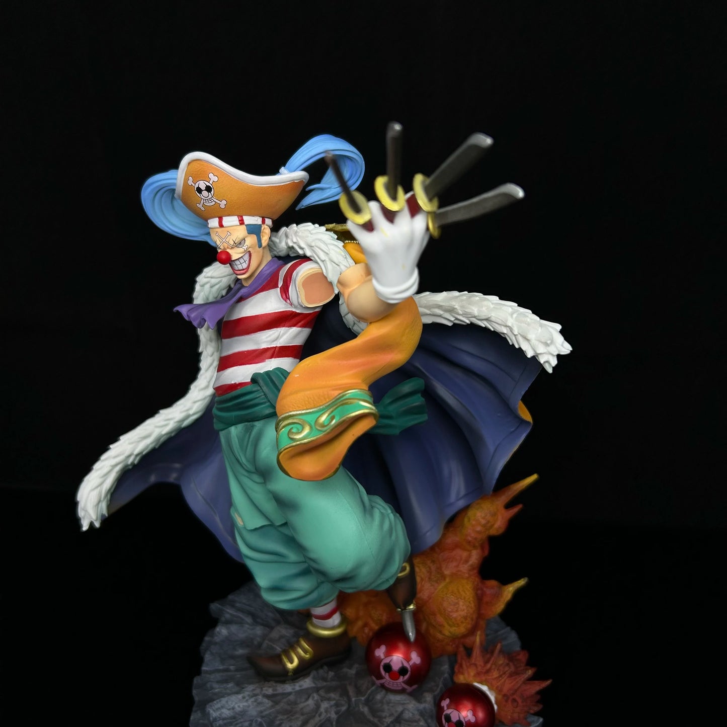 Figura Buggy - One Piece | Emperador Payaso 26cm