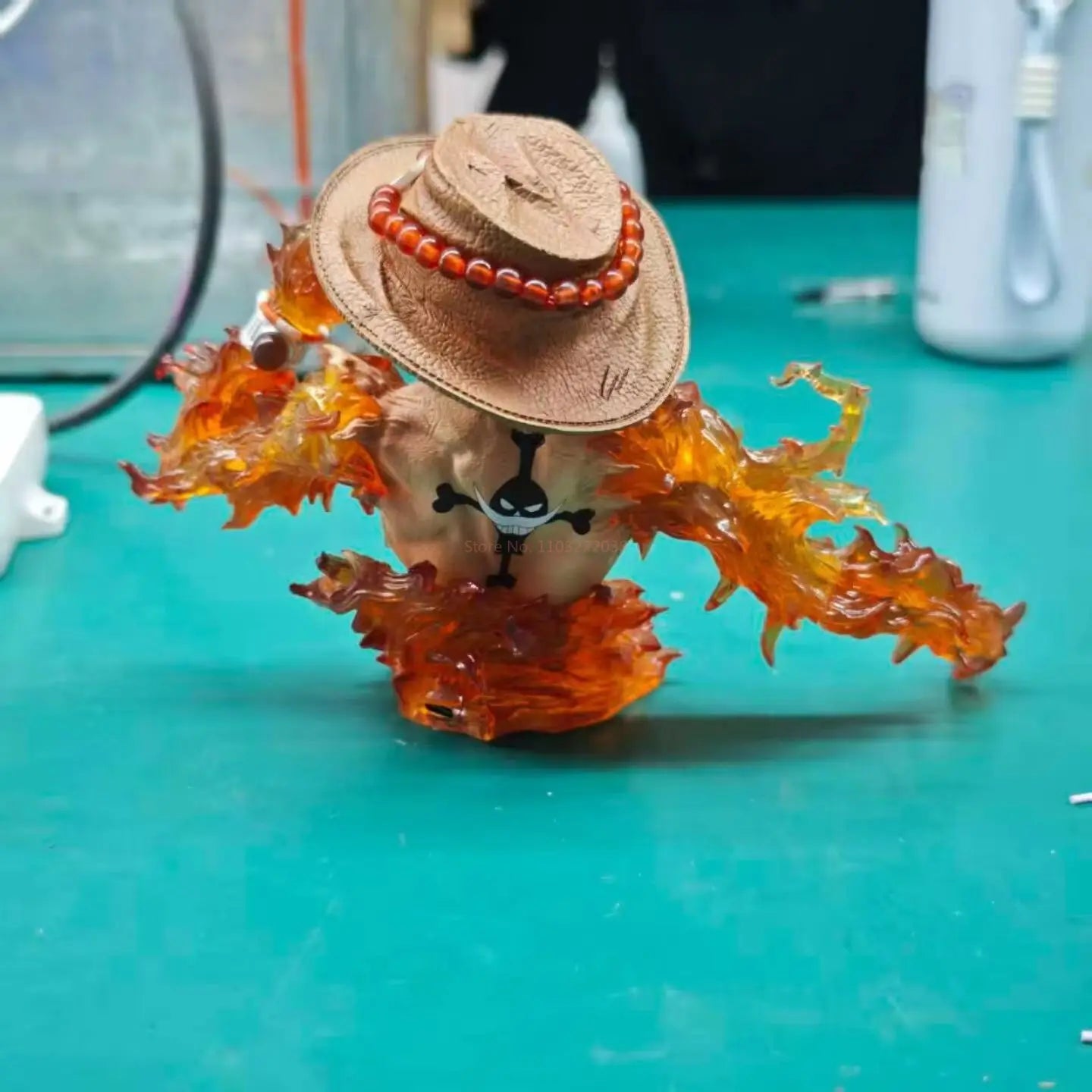 Figura Portgas D. Ace Luminosa - One Piece | Versión LED