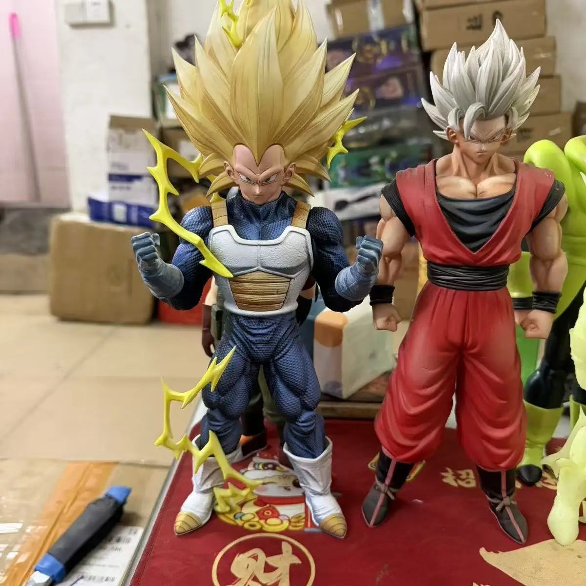 Figura Vegeta Super Saiyan 3 - Dragon Ball Z