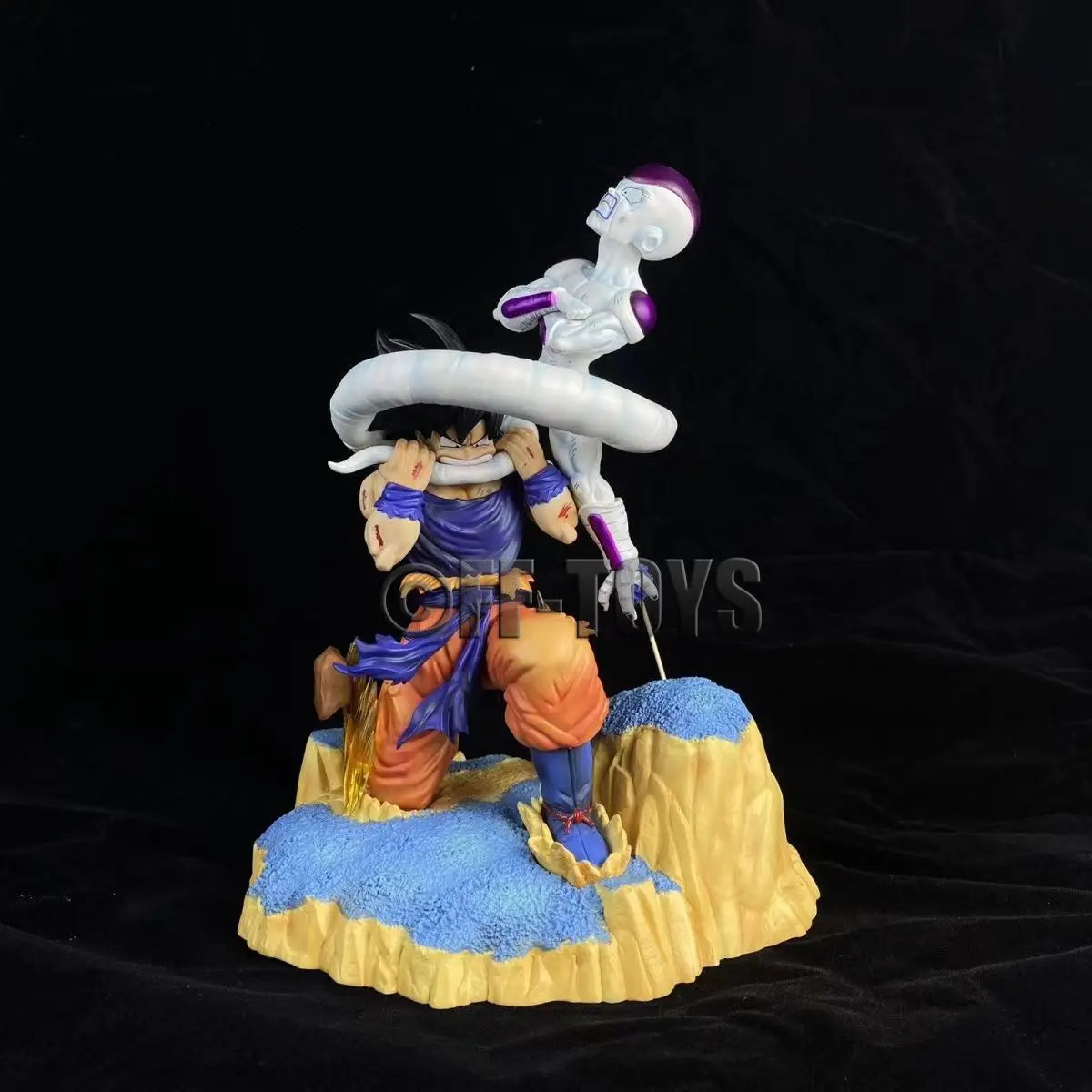 Figura Son Goku vs Freezer - Dragon Ball Z | Escena Mordida 27cm