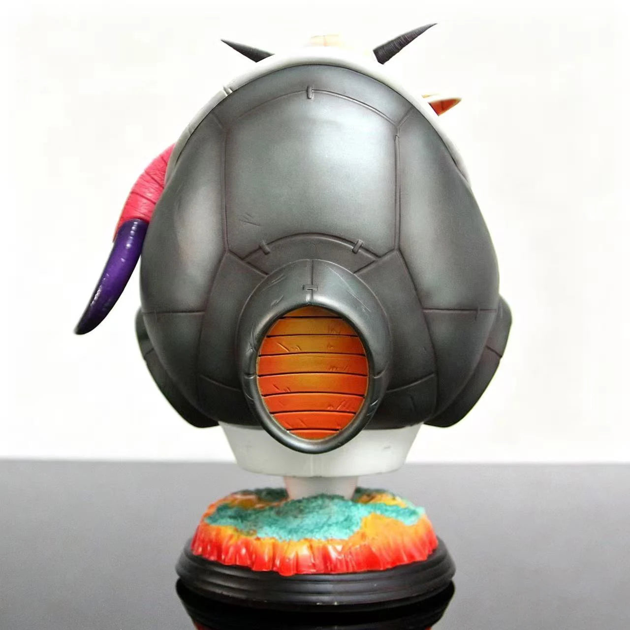 Figura Freezer en Cápsula - Dragon Ball Z | 25cm
