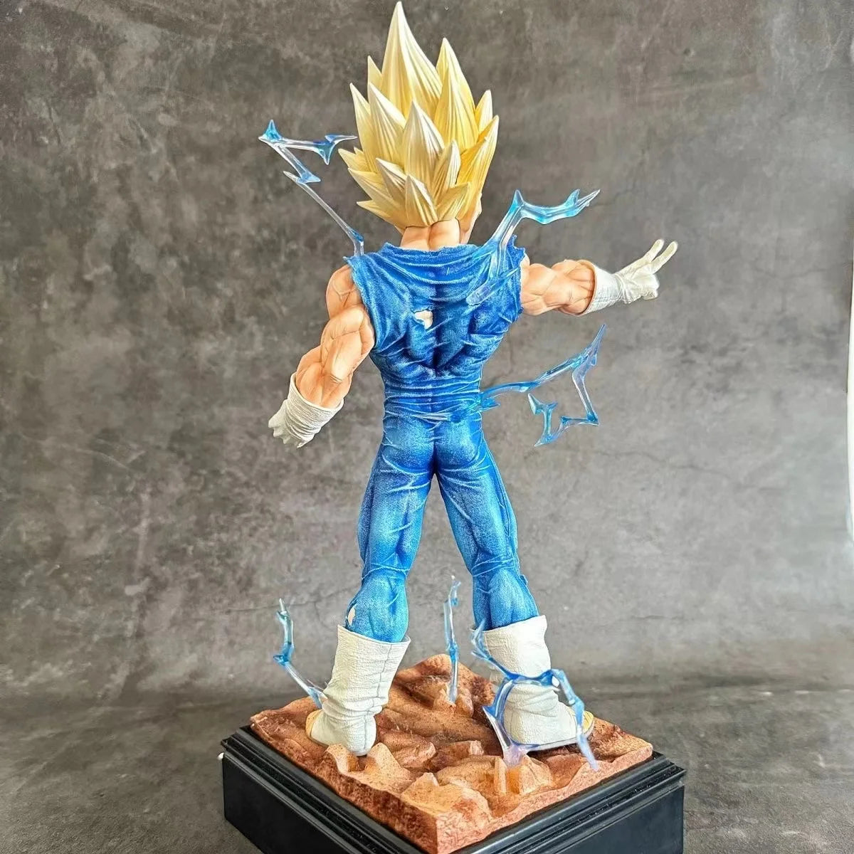 Figura Majin Vegeta - Dragon Ball Z | PVC 30cm