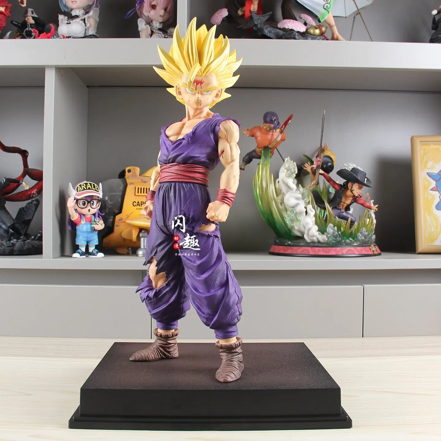 Figura Gohan SSJ2 - Dragon Ball Z | Daños de Batalla