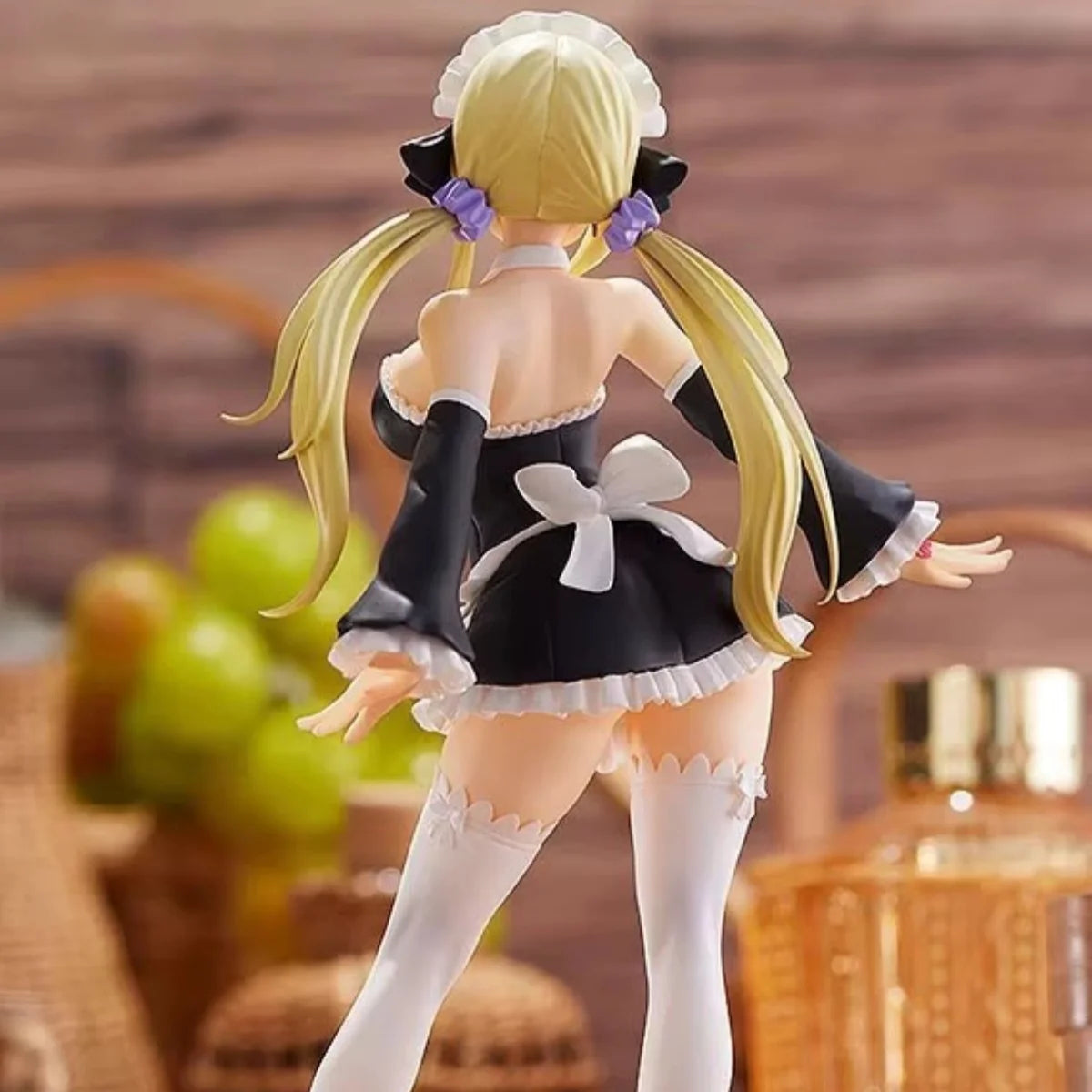 Figura Lucy Heartfilia - Fairy Tail | Lucy Heartfilia en traje de sirvienta 18cm
