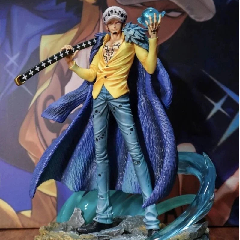 Figura Trafalgar Law - One Piece | Trafalgar D. Water Law con su espada Kikoku 27cm
